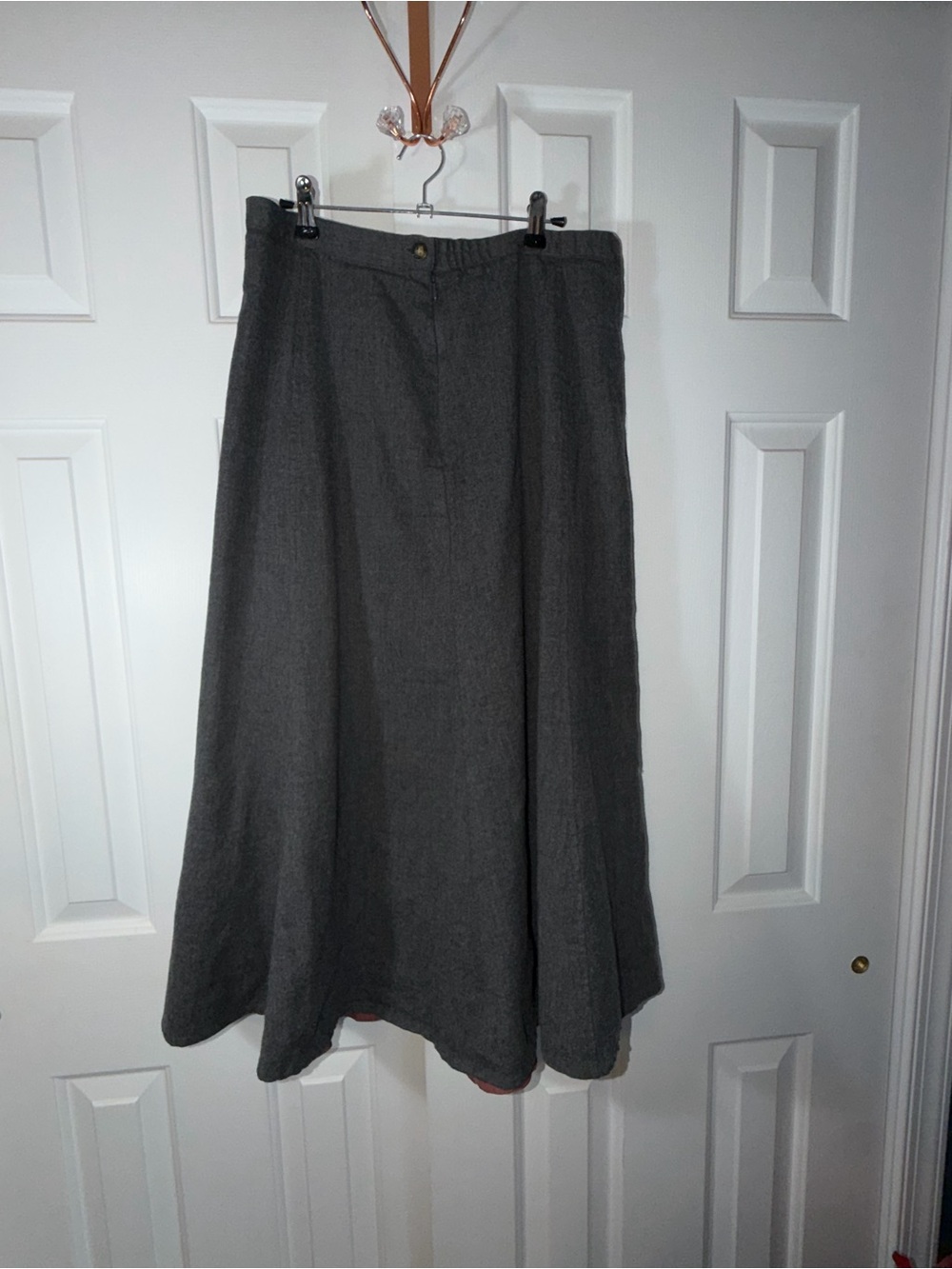 Vintage Susan Bristol 100% Wool Blend Skirt in Charcoal Gray